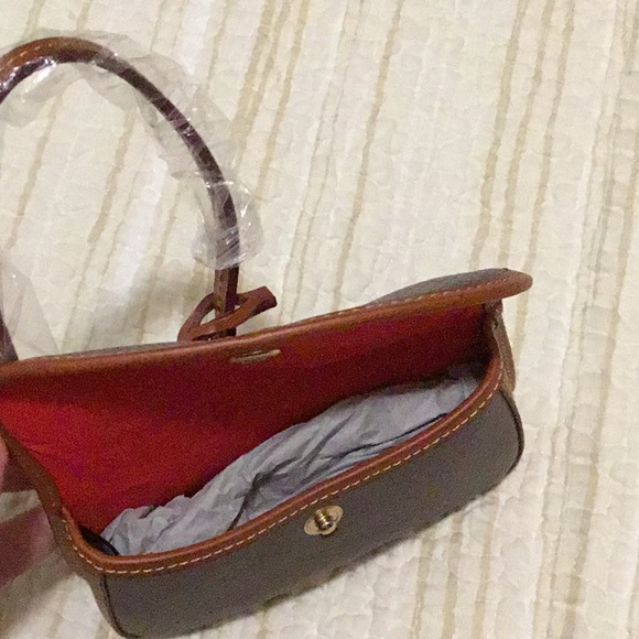 Dooney & Bourke Elephant Gray Pebble Grain genuine leather Wristlet Pouch Wallet - Picture 5 of 10